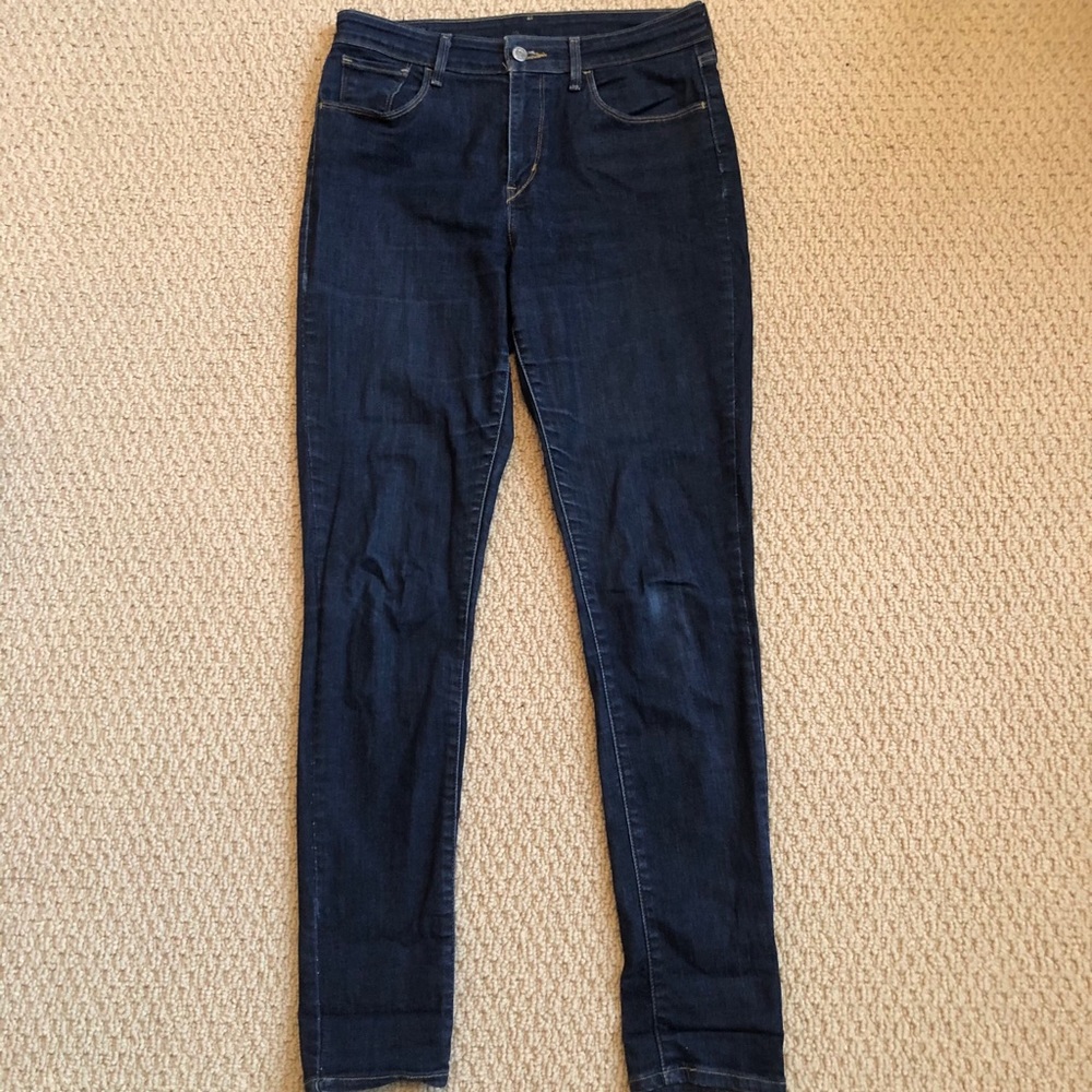 Levi’s Dark Denim Skinny Jeans